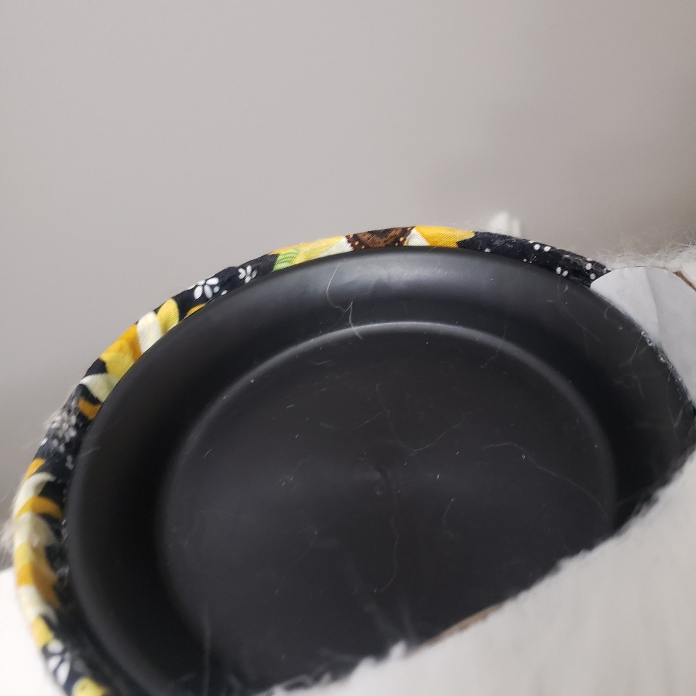 Bee decor  Gnome w/stash compartment - Picture 5 of 11